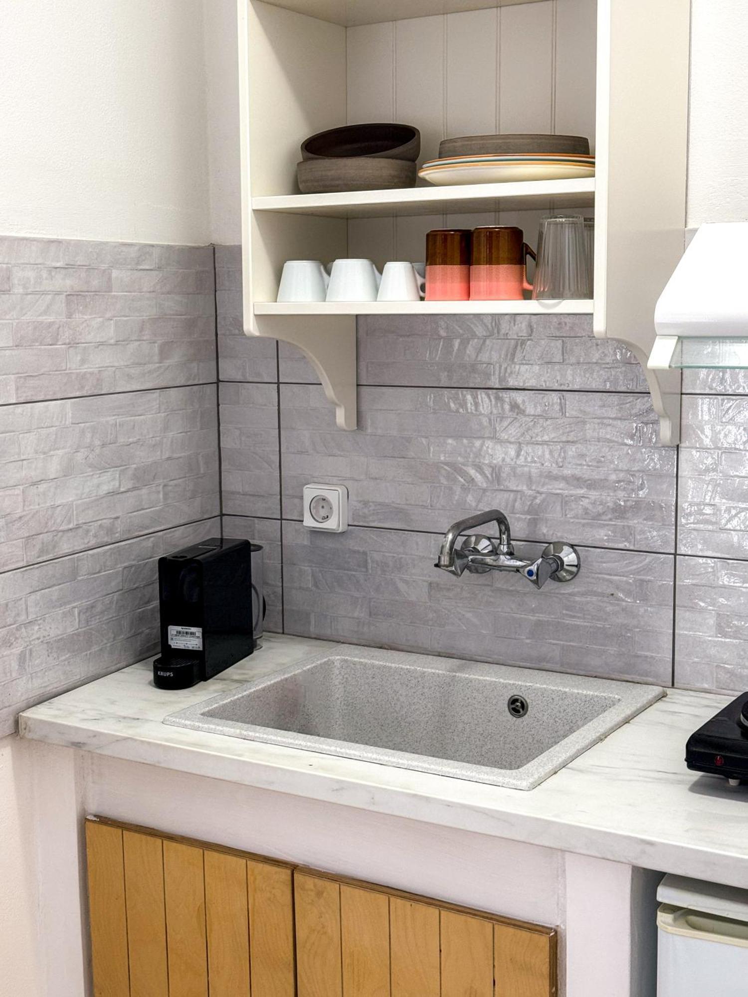 Aloni Ios Apartment ไมโลโพตาส ภายนอก รูปภาพ