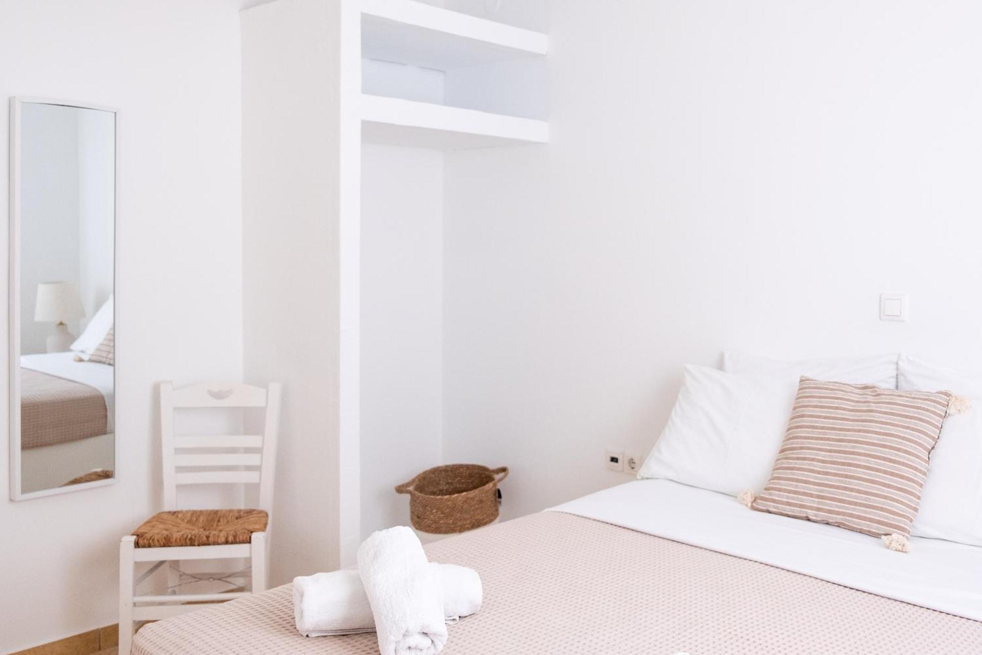 Aloni Ios Apartment ไมโลโพตาส ภายนอก รูปภาพ